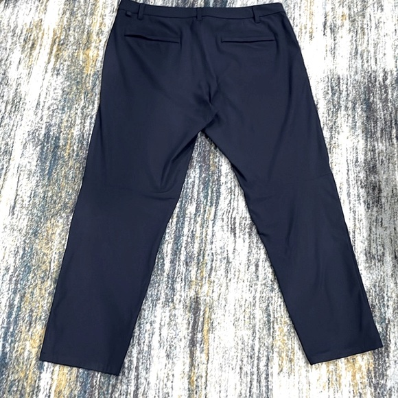 Like New Lululemon Commission Pant Classic Fit Men’s 38”x 30” TRNV - True Navy - Picture 8 of 16